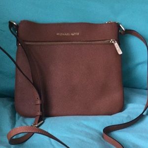Michael kors crossbody